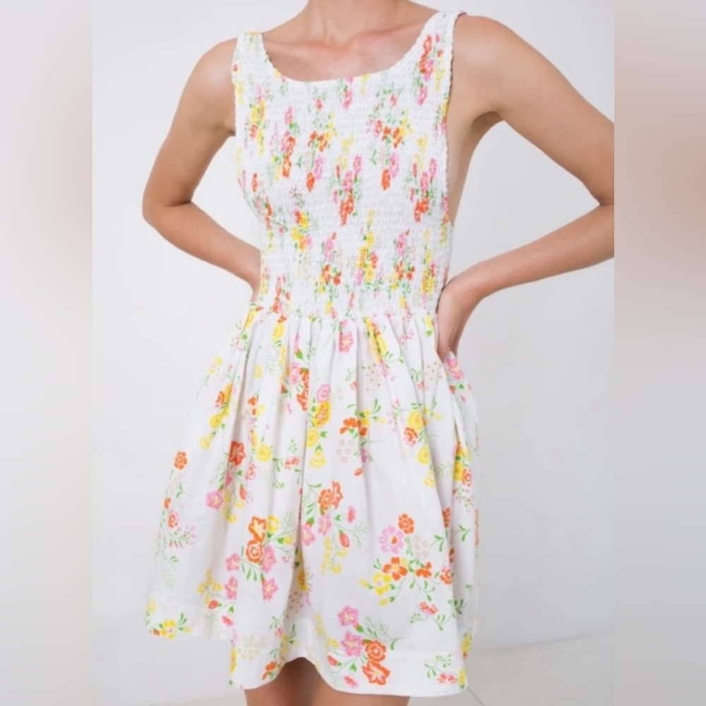 Elegant Floral Sleeveless Dress